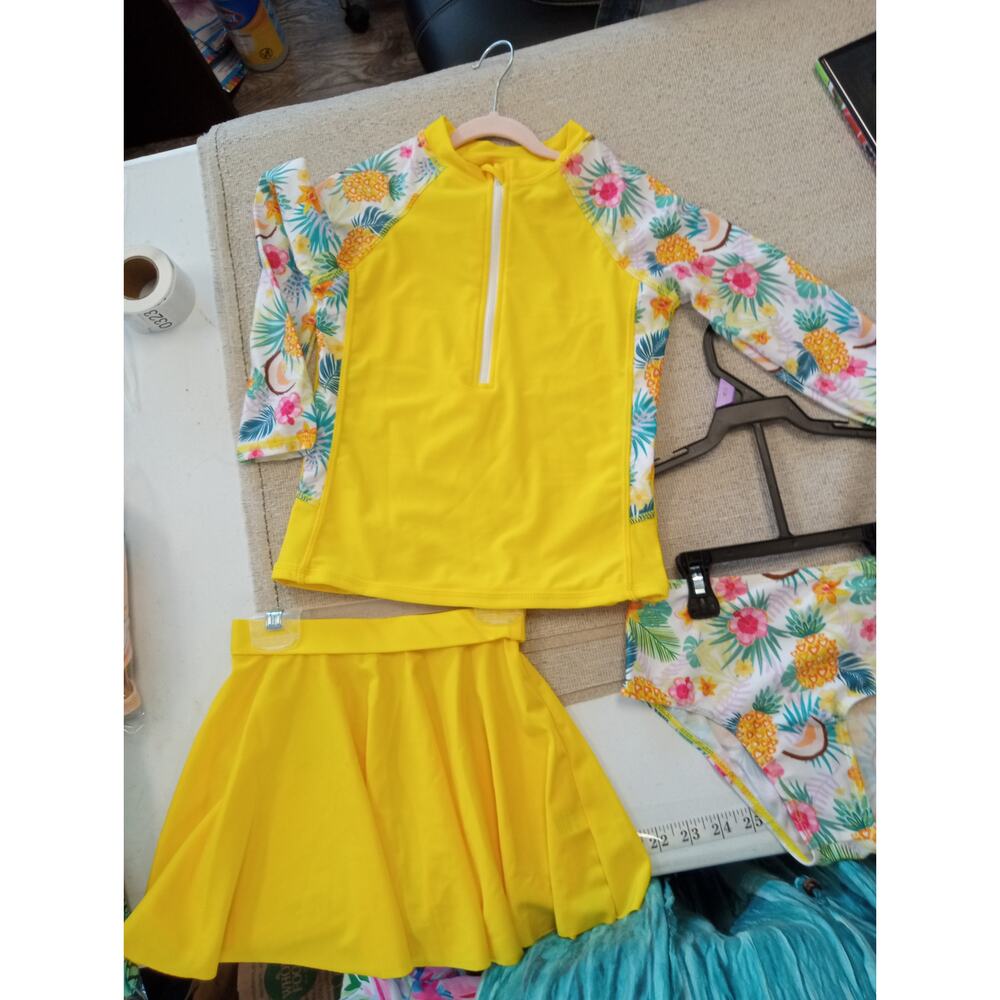 NEW 3 pc Girls Swimsuit Set - Top, bottom, cover up skirt Sz 8  0324